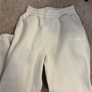 Comfrt Cream Sweatpants